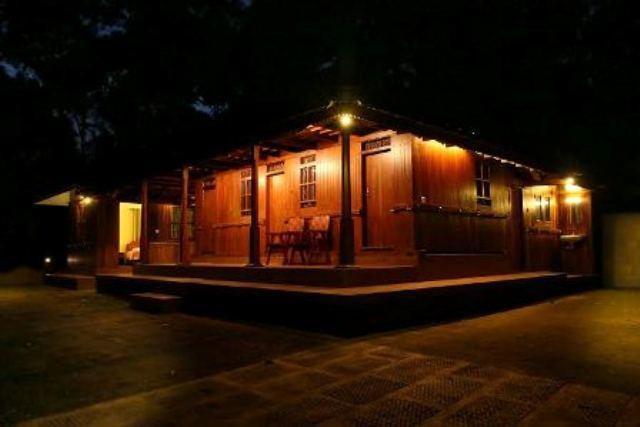 Kalppavanam Heritage Resort Thekkady Bagian luar foto