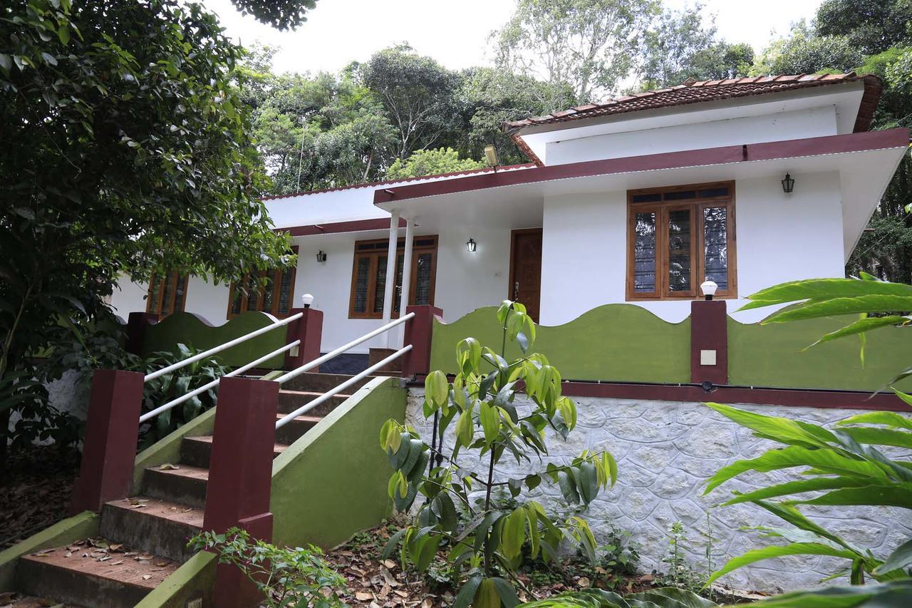 Kalppavanam Heritage Resort Thekkady Bagian luar foto