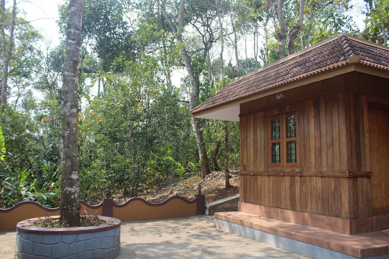 Kalppavanam Heritage Resort Thekkady Bagian luar foto