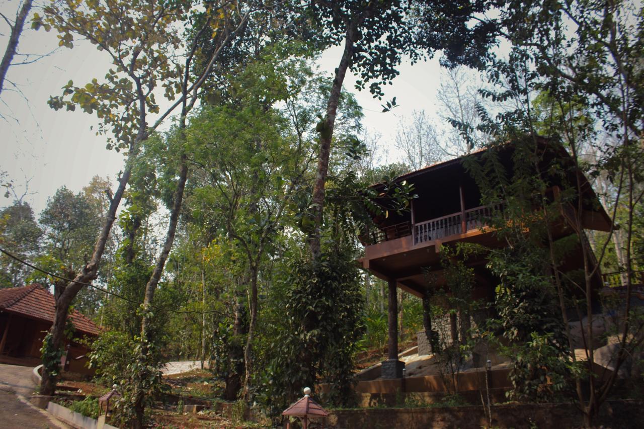Kalppavanam Heritage Resort Thekkady Bagian luar foto